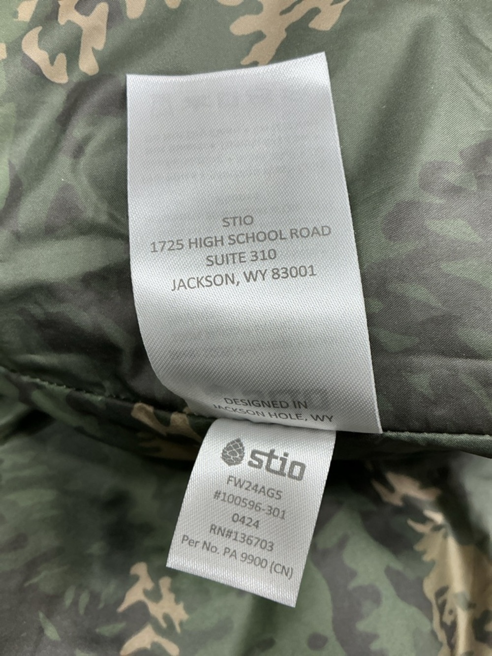Stio Turnbolt down vest, NWT, S, Pine Forest green - Picture 12 of 13